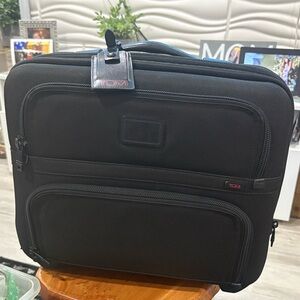 Tumi Alpha 2 Wheeled Travel Breifcase